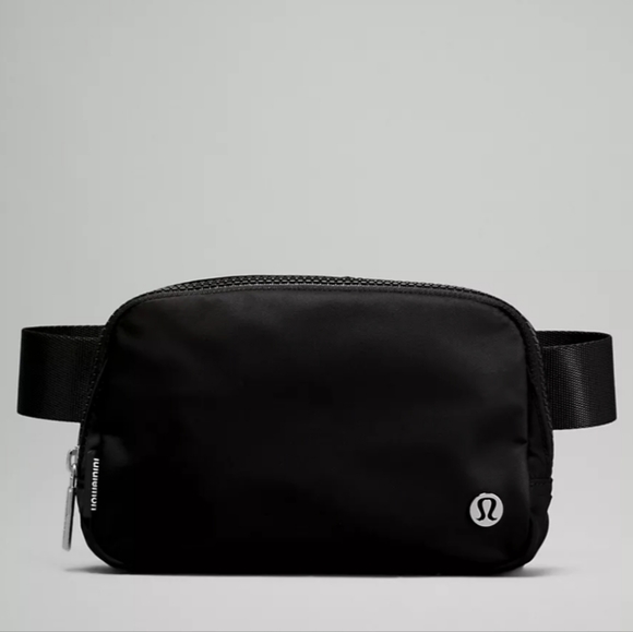 Lululemon Everywhere Belt Bag - Picture 2 of 6